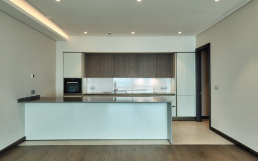 Spacious and modern three-bedroom apartment in Marina ResidencesV