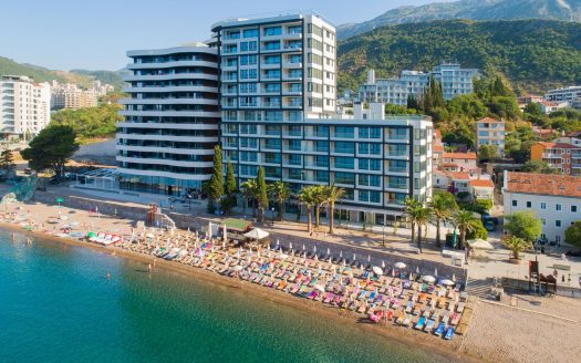 Two-bedroom beachfront apartment