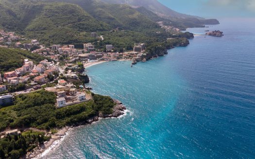 Pure Mansion: An Exclusive Eco-Technology Villa in Montenegro