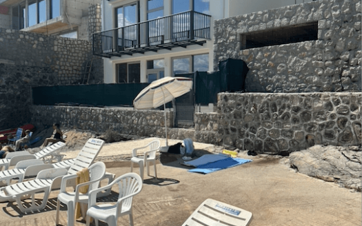 New family villa first line to the sea (under construction)