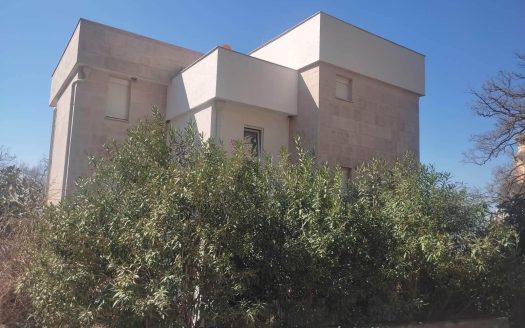 House for sale, Perazića Do