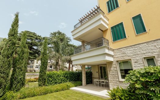 Stunning one-bedroom apartment in Village Residence