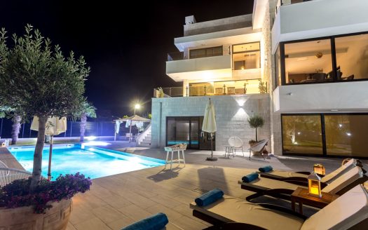 Stunning 5-Bedroom Villa for Sale in Djenovici, Herceg Novi