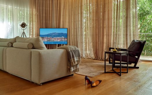 Luxurious one bedroom apartment